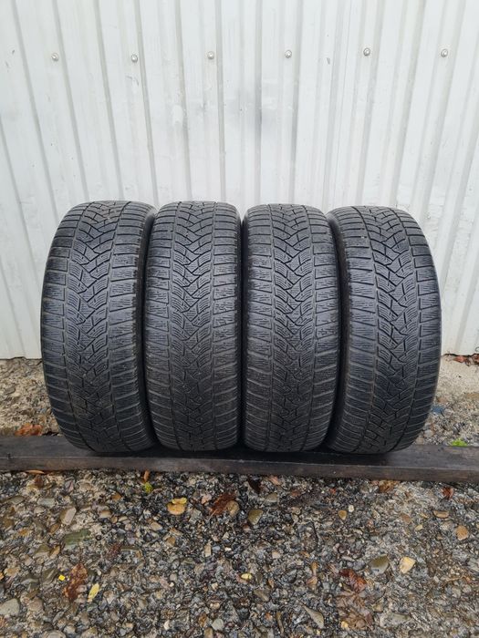 4 buc Anvelope de iarna *205/60R16*Dunlop*LICHIDARE STOC*75 Lei Buc*