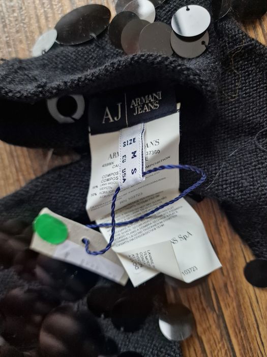 Страхотни дамски дълги ръкавици ARMANI, размер М , нови с етикет