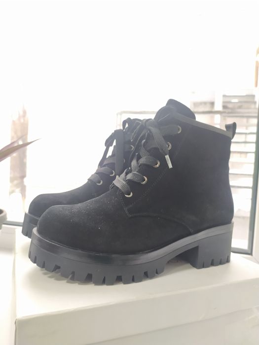 Женские ботинки, зимние (40 размер)