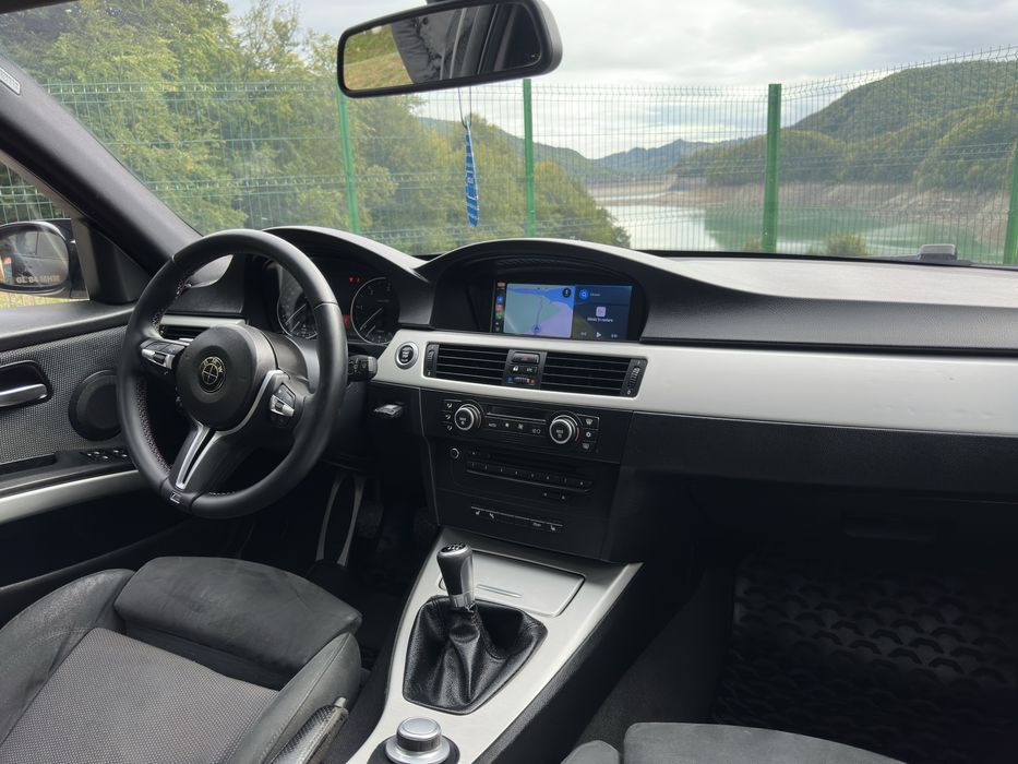 Bmw e90 320d.