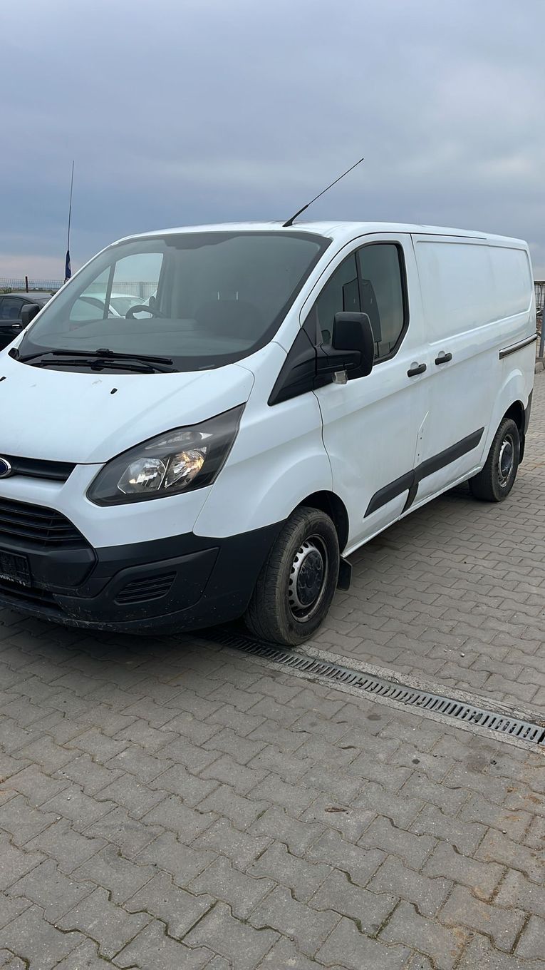 Dezmembram Ford Transit Custom 2.2 diesel din 2015