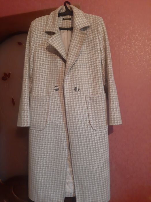 Продам пальто осений