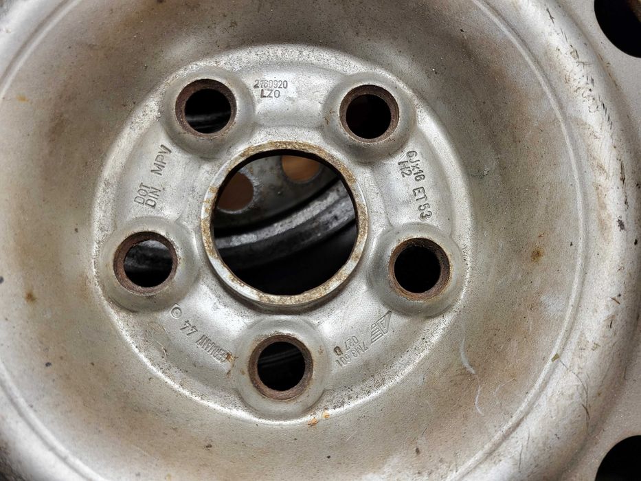 195/60/16C Kumho 9 mm с джанти 5х112 зимни гуми Ford , Seat ,Vw Sharan