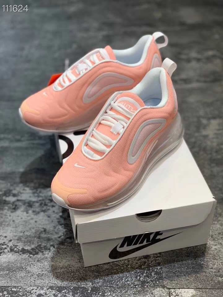 Оригинални дамски маратонки Nike Air max 720 налични 38 и 39