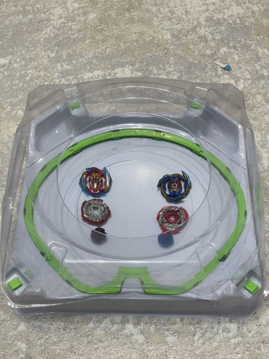 BeyBlade Burst Sparking and Arena