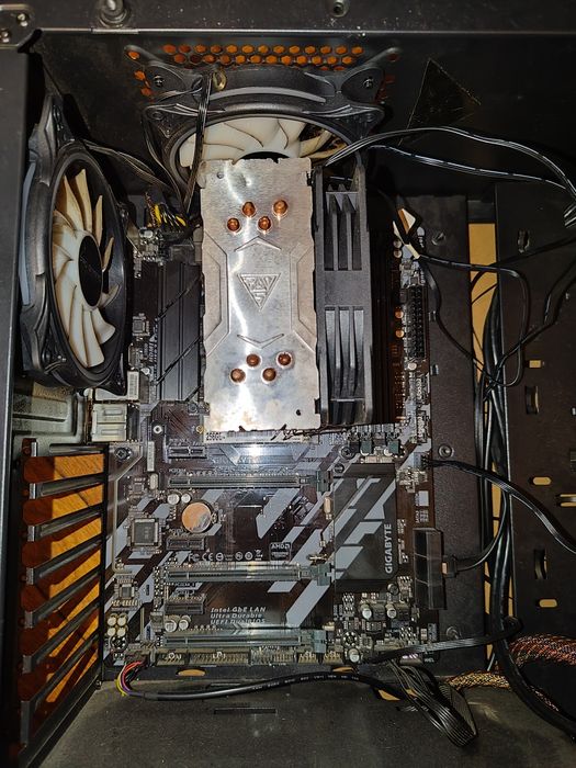 Kit placa de baza gigabyte z370 + processor i7 9700k + cooler