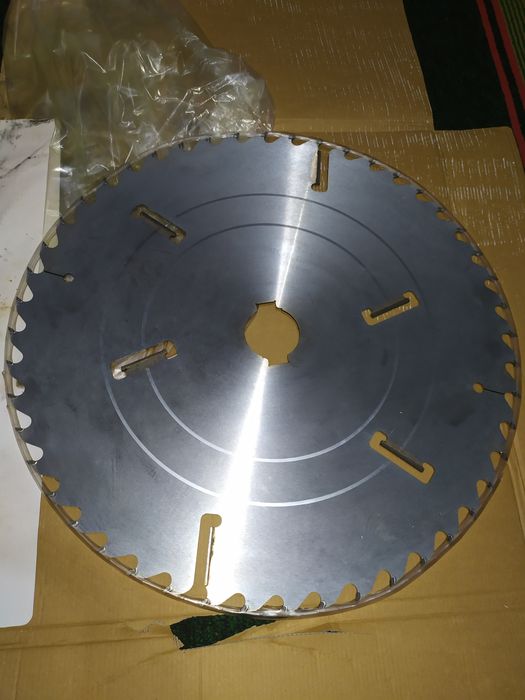 Продаются пилы высокого качества.