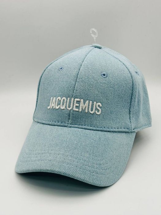 Дънкова шапка Jacquemus и Celine