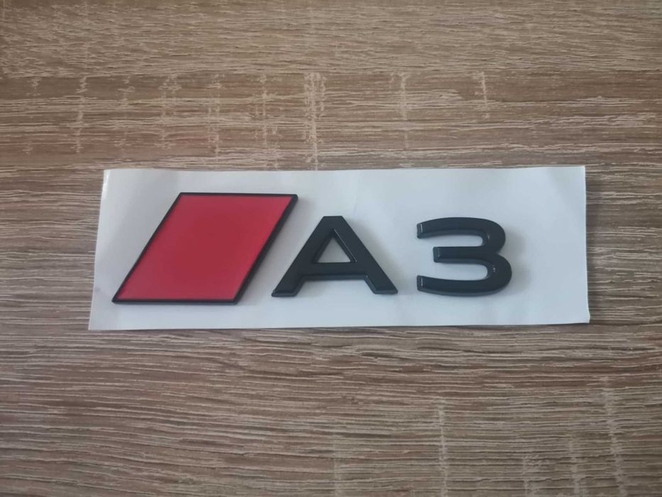 черна емблема Audi A3 нов стил