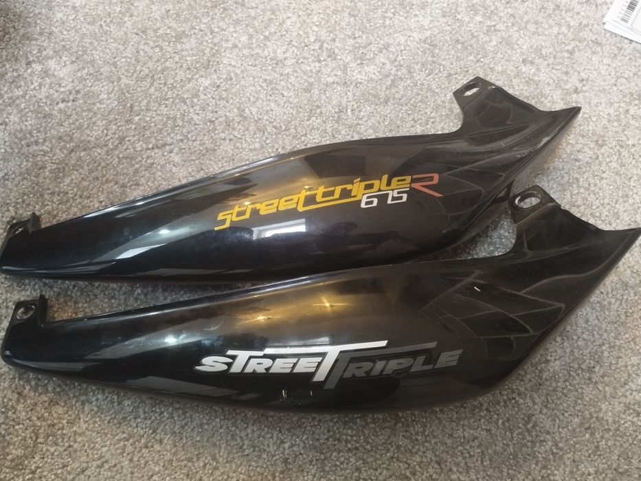 Carene spate codita partea dreapta pentru Triumph Street triple 07-11