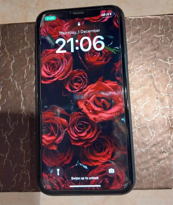 iPhone 11- 128gb