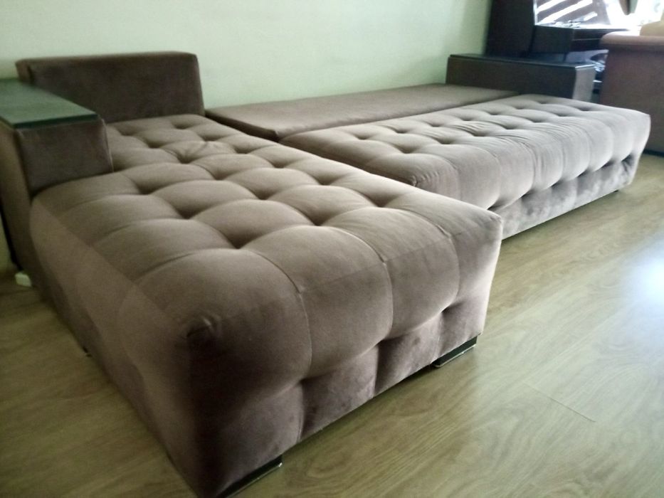 Продавам разтегателен ъглов диван
