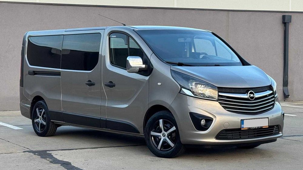 Opel Vivaro Extra-Lung 8+1-Locuri (Trafic)