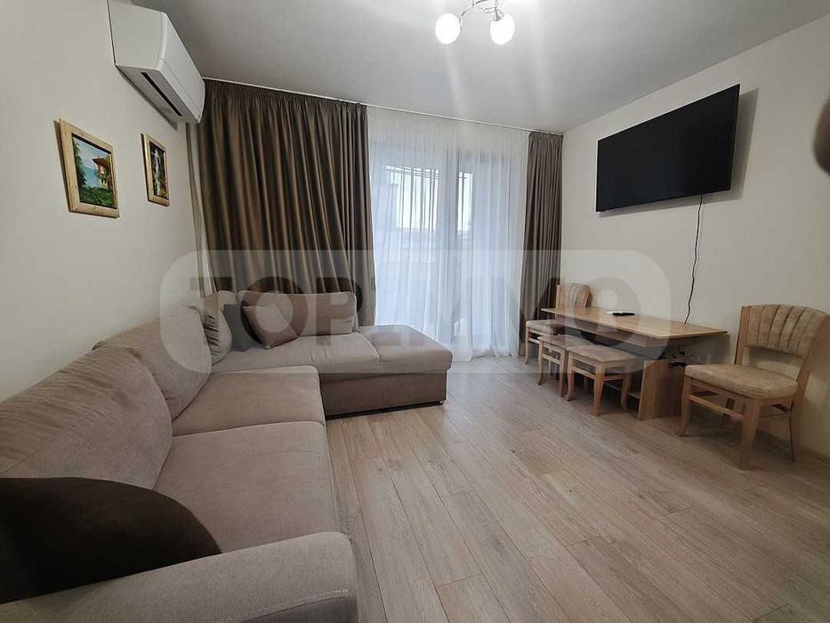 Под наем двустаен апартамент в центъра на Варна