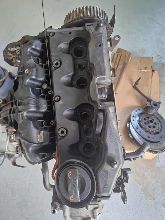 Vând chiuloasă completa cfh ( motor vw touran 2000 Tdi)