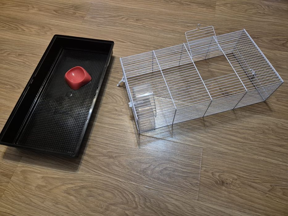 Cusca hamster pitic cu roata si bol