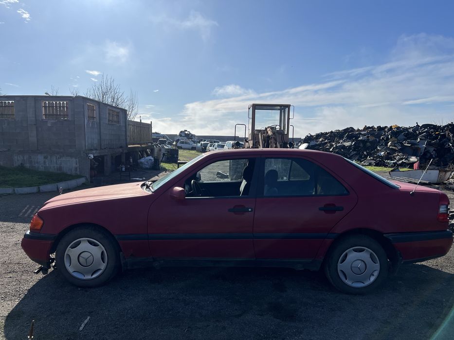 Mercedes C-class W202 (2.5d) на части