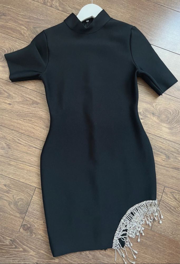 Rochie superba cu franjuri