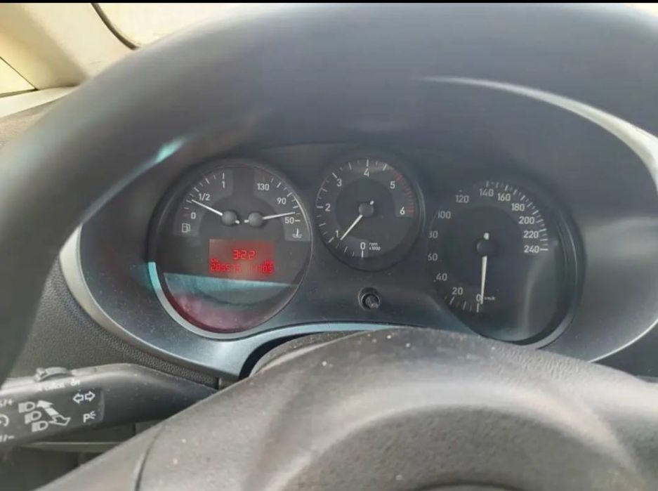 De vanzare seat leon (pret negociabil)