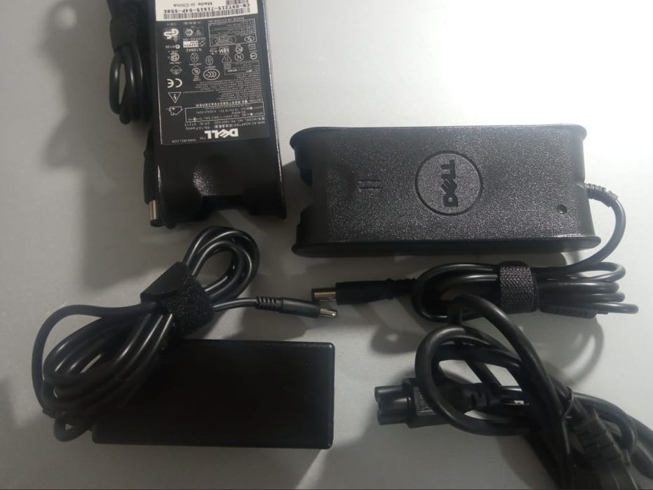 (делл) Dell на ноутбук (блок питания - зарядка - шнур)