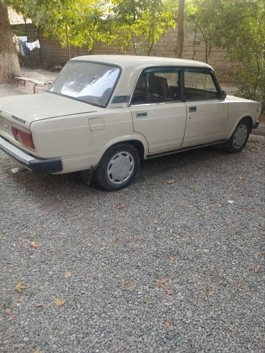 продам машину не дорого! полностью на ходу, старт 1400$ сел и поехал!