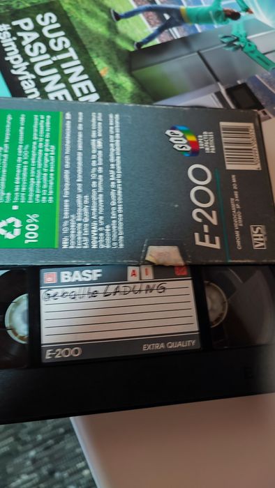 Casete  filme Western in germana 15 ron   buc