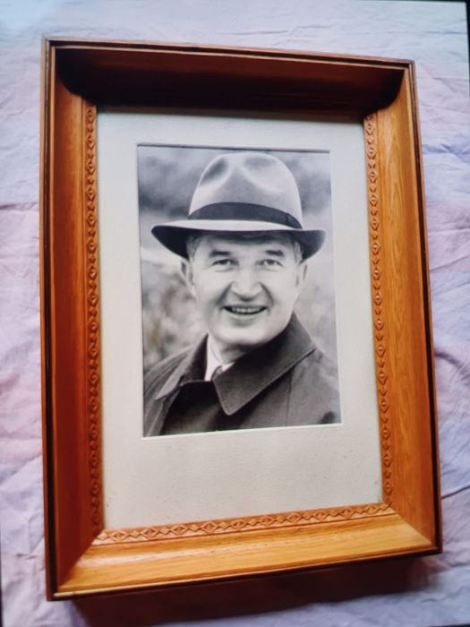 Tablou vechi Ceaușescu