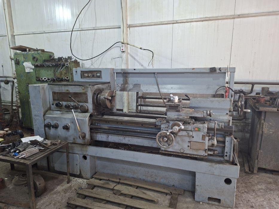 Продается токарный станок 16к20