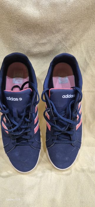 Vând adidasi Adidas