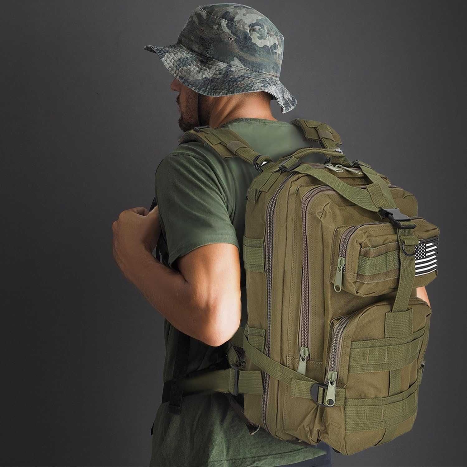 Rucsac militar verde impermeabil 26L cu sistem MOLLE curea lombara