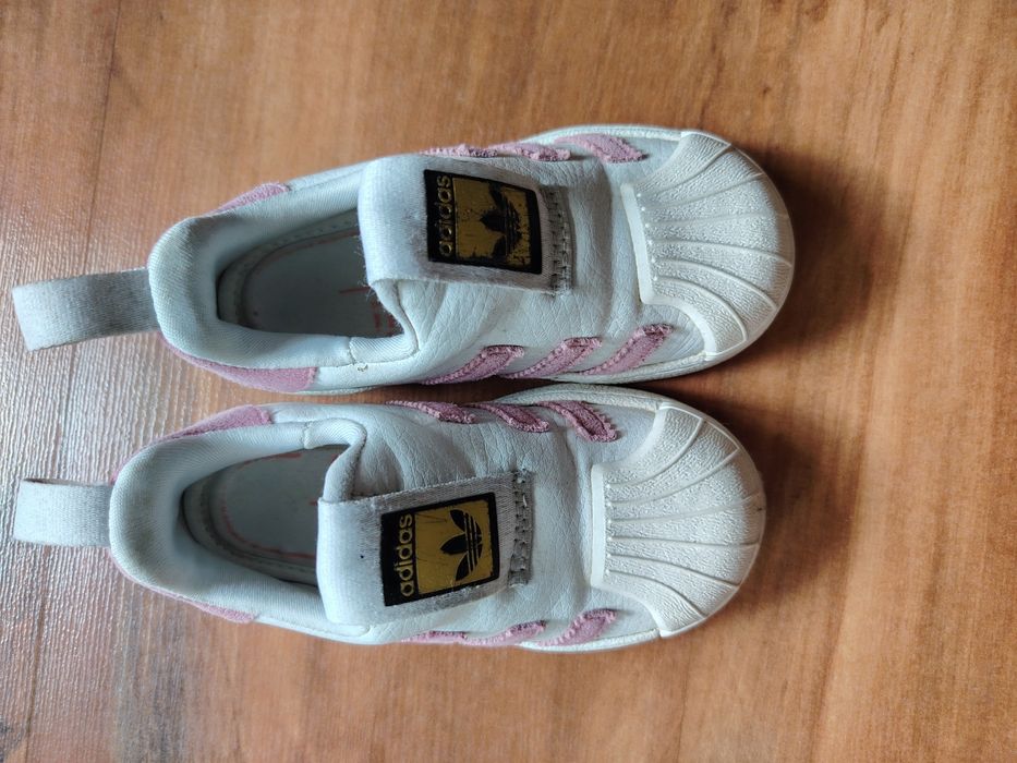 Adidas оригинални 22 номер