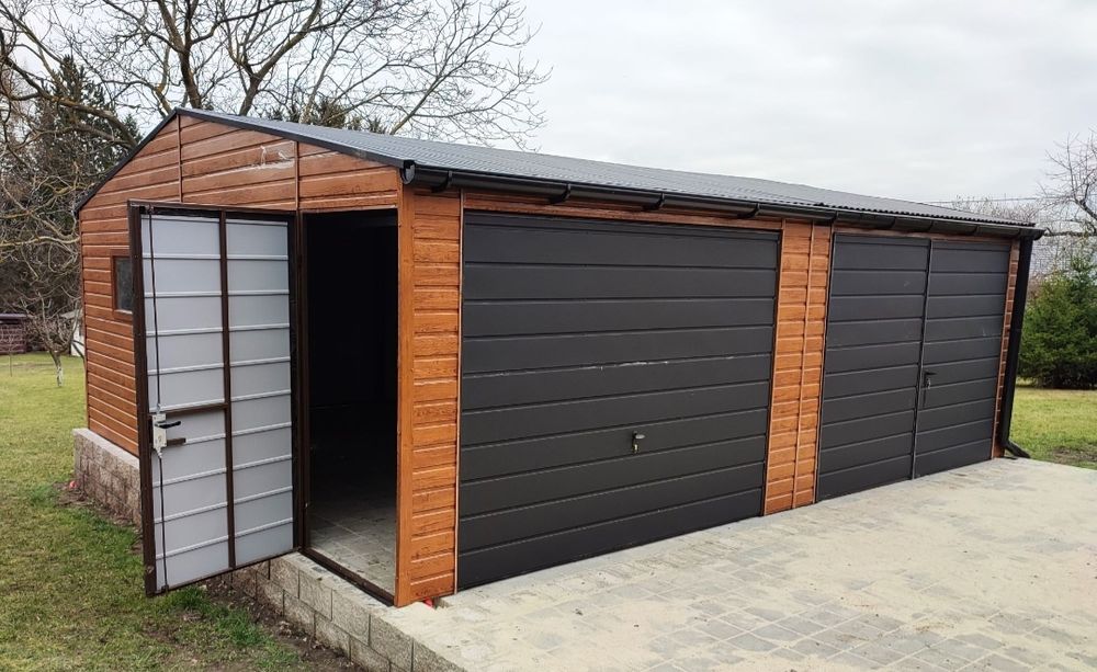 Vând Garaje din panouri sandwich