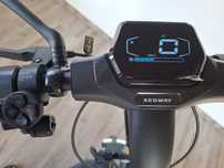 Trotineta electrica NINEBOOT SEGWAY ZT3 PRO