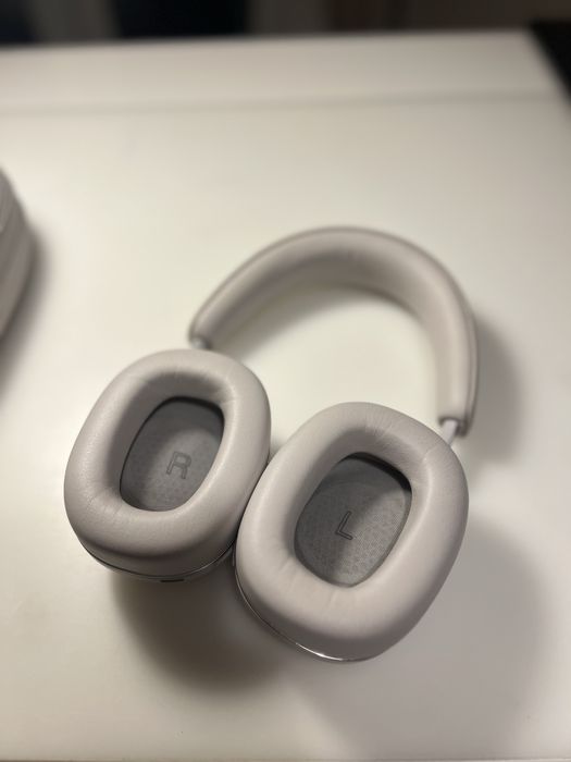 Bowers & Wilkins PX7 S2