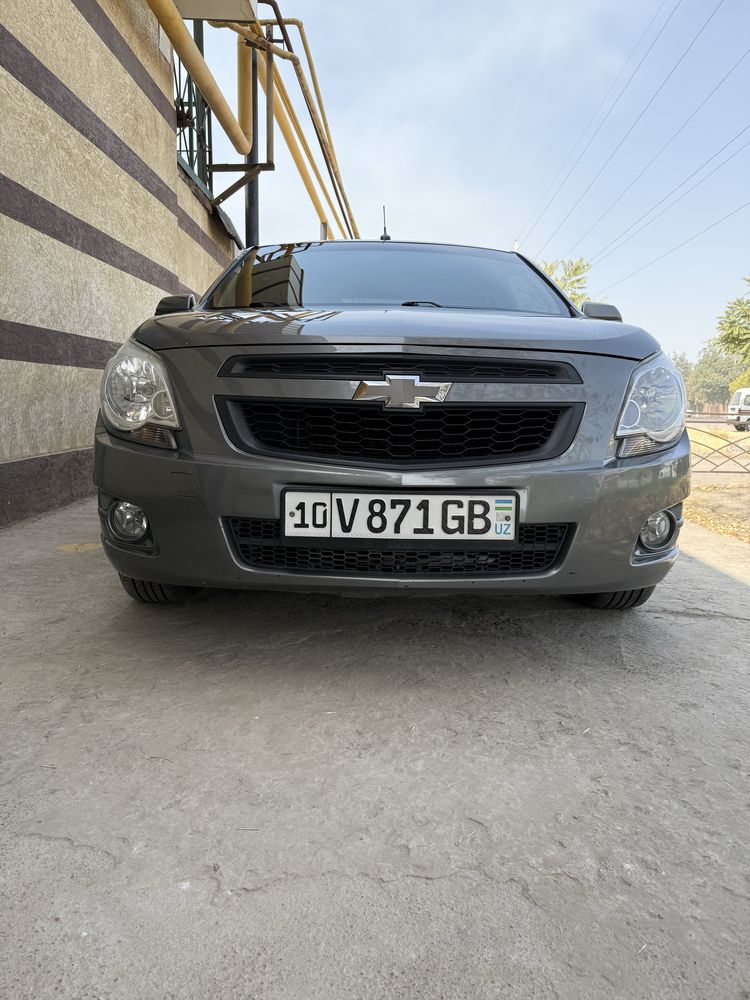 Продам машину Chevrolet Cobalt 2 позиция