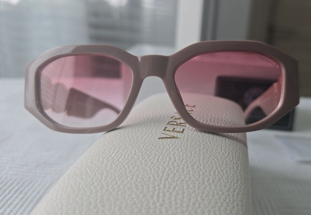 Ochelari de soare Versace roz
