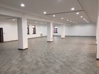 Сдается в аренду первый этаж здания, площадью 346кв/м.
