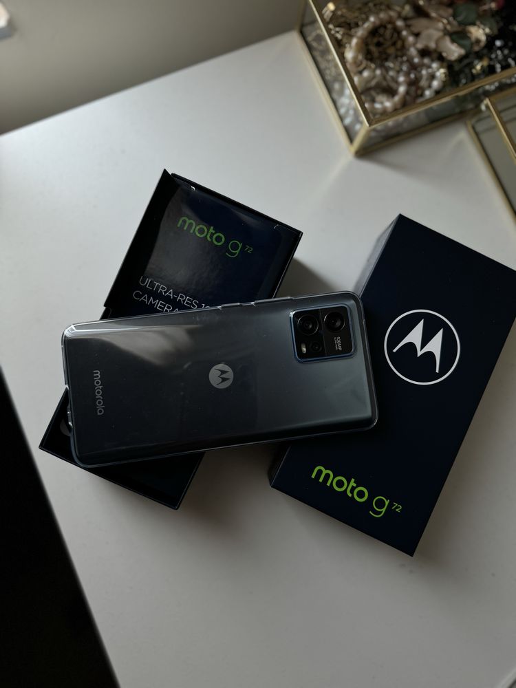 Смартфон Motorola Moto g72