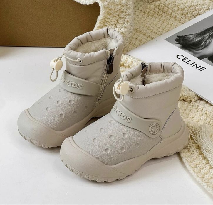 Новые деткие полусапожки непромокаемые