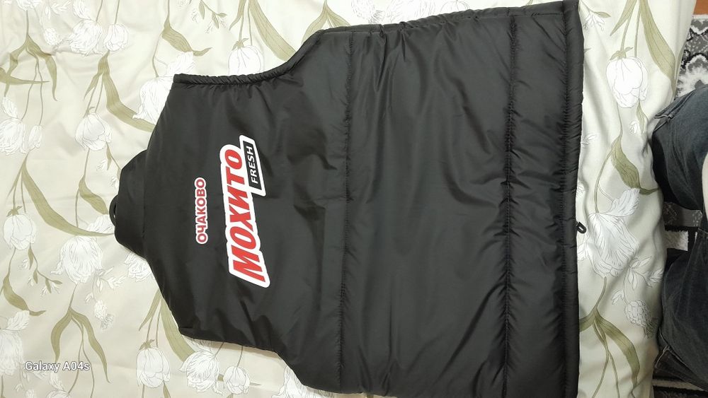 Стильная безрукавка