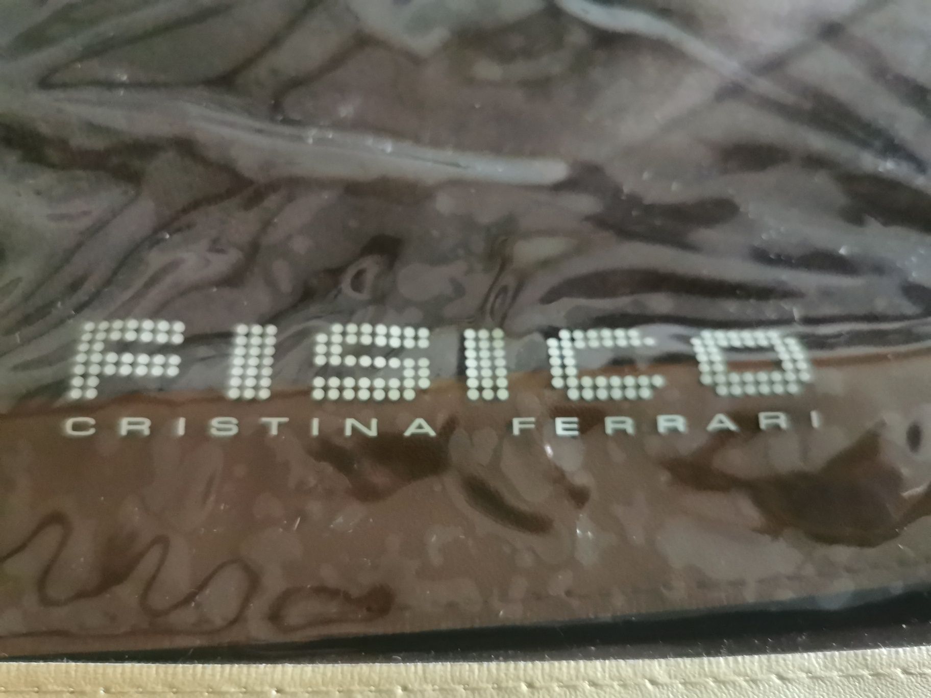 Gentuta Fisico Cristina Ferrari !