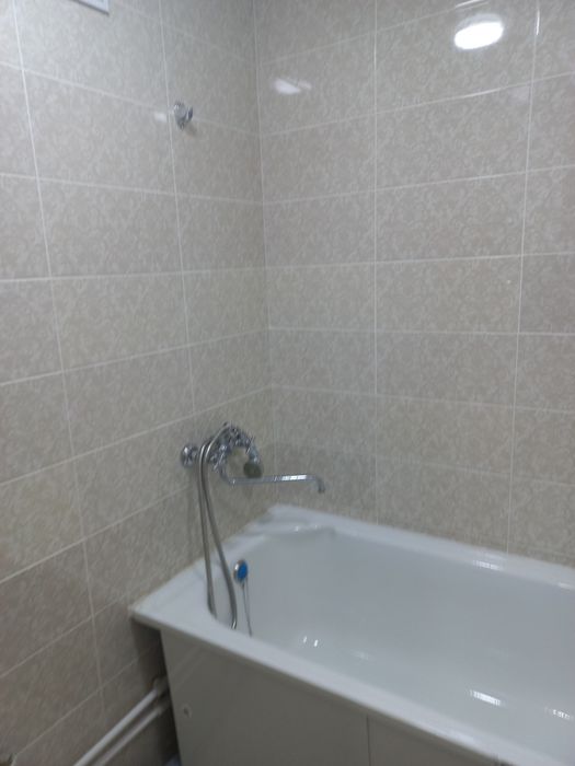 продам двухкомнатную улучшенную