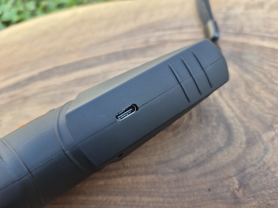 Кучегон,професионален уред против кучета с двоен ултразвук