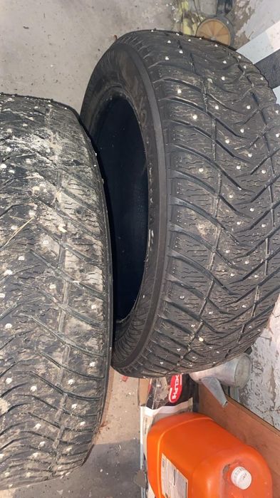 Шина зима еокохамо шипи р.17