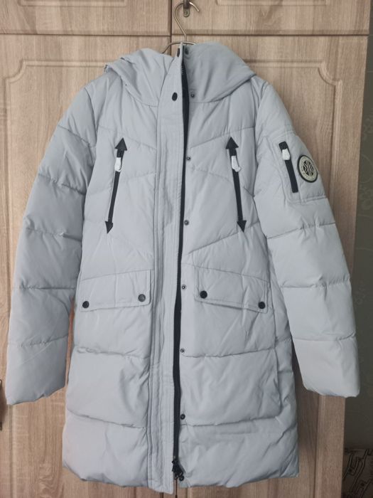 Продам новые куртки 42 - 44 размер