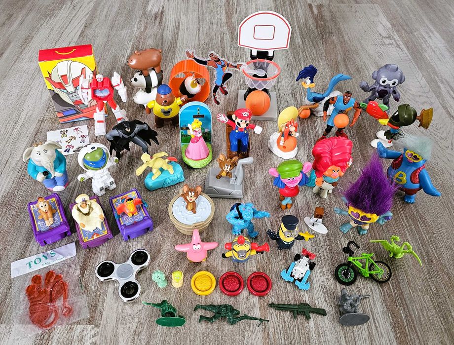 44 de jucării McDonalds Kinder Looney Tunes Alladin Mario DC Universe