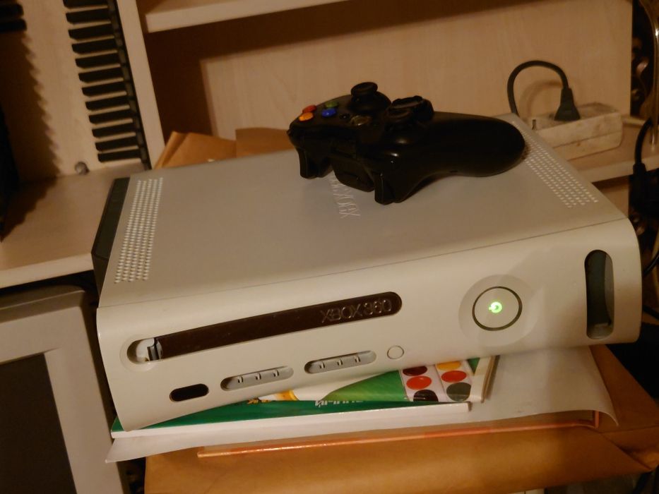 Xbox 360 128 gb awrora