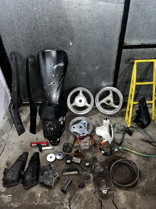 Продам запчасти на дио 35,34,27