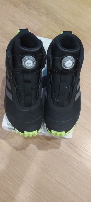 Зимни обувки Адидас