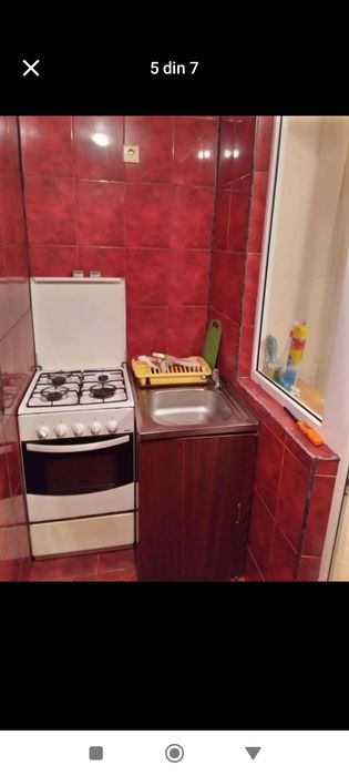 Garsoniera decomandata 35 metri transformată în 2 camere